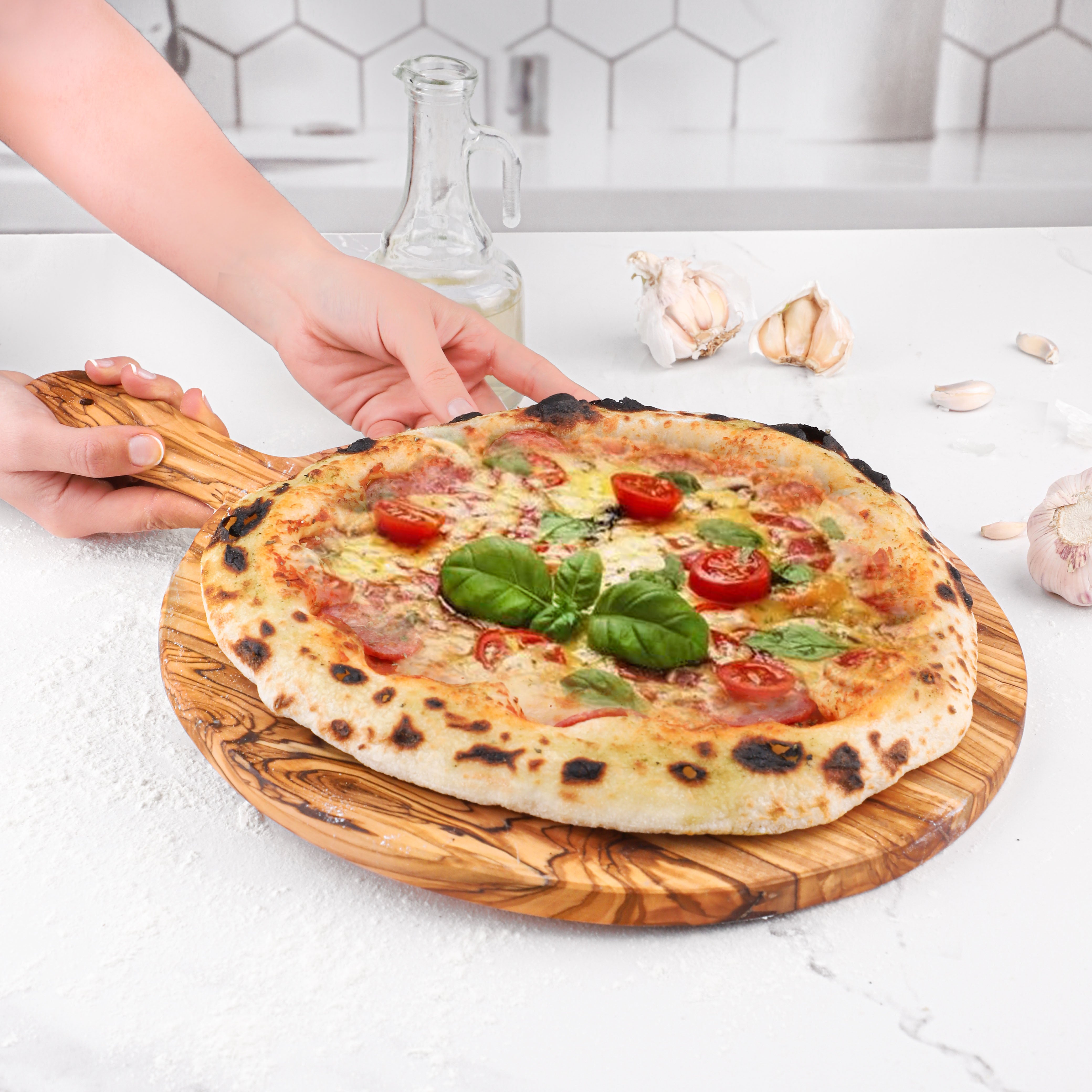 Round Board with Handle – My Kitchen’s New Star